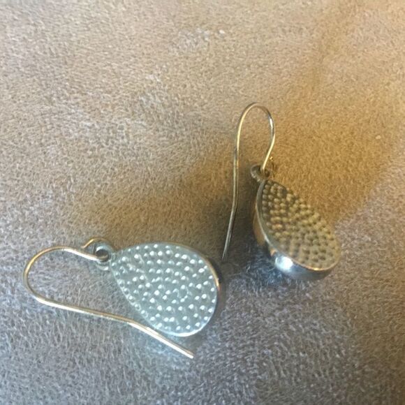 $8 ea or 3/$15. Goldtone  and Brown Teardrop Earri - Picture 8 of 8